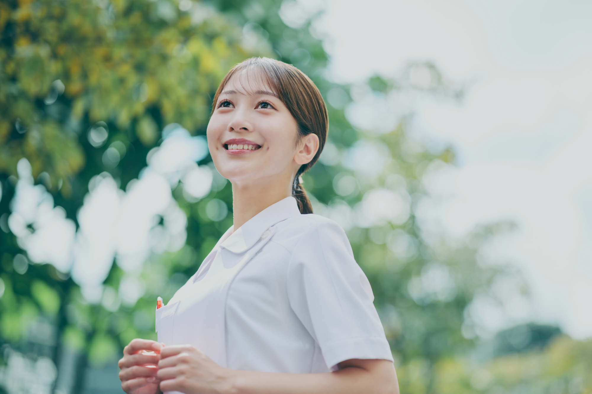 美容看護師（イメージ）｜レナトゥスクリニック名古屋院